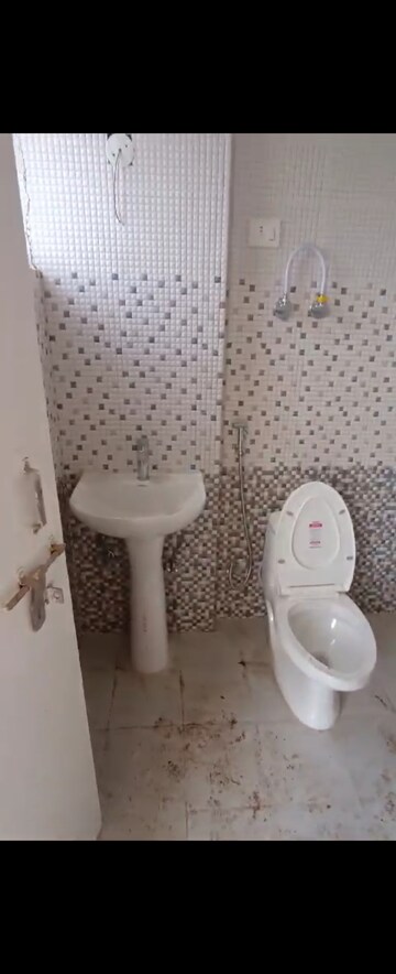 Bathroom in 2 BHK Apartment at Mehak Jeevan, Raj Nagar Extension – for Rent