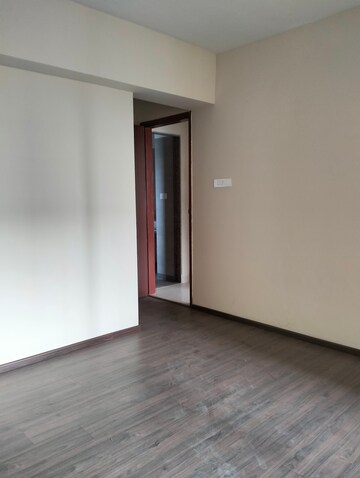 Room in 2 BHK Apartment at Paradise Sai World City Phase 2, New Panvel – for Sale