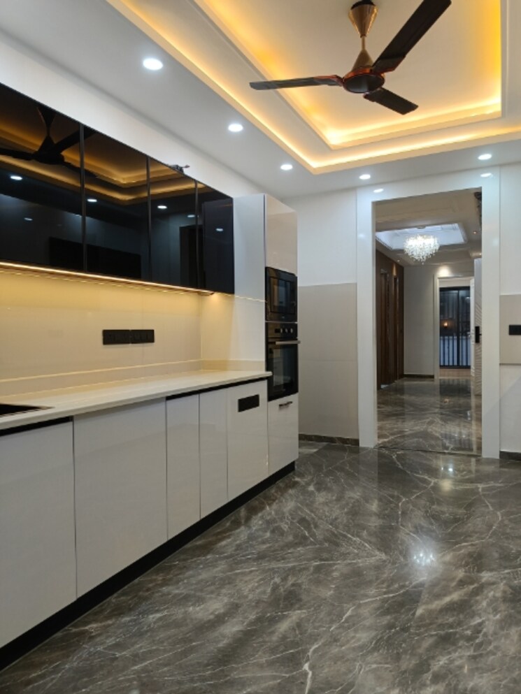 Kitchen, unitech-south-city-ii 4 Bedroom 275 Sq.Yd. Builder Floor In Sector 50 Gurgaon 8014163