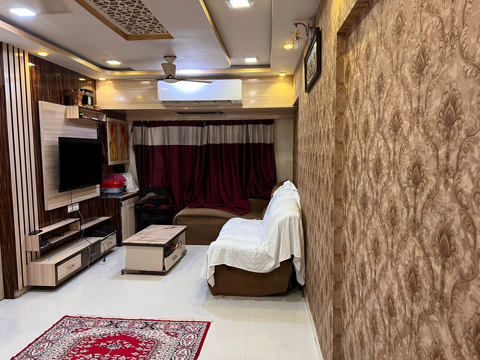 4 BHK + Pooja Room,Servant Room,Study Room 2700 Sq.Ft. Apartment in Hiranandani Gardens