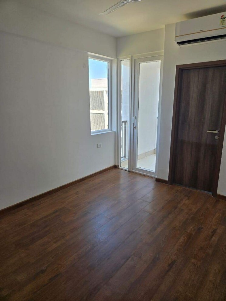 Room, dlf-garden-city-independent-floors 3 Bedroom 1672 Sq.Ft. Builder Floor In Sector 92 Gurgaon 8014164