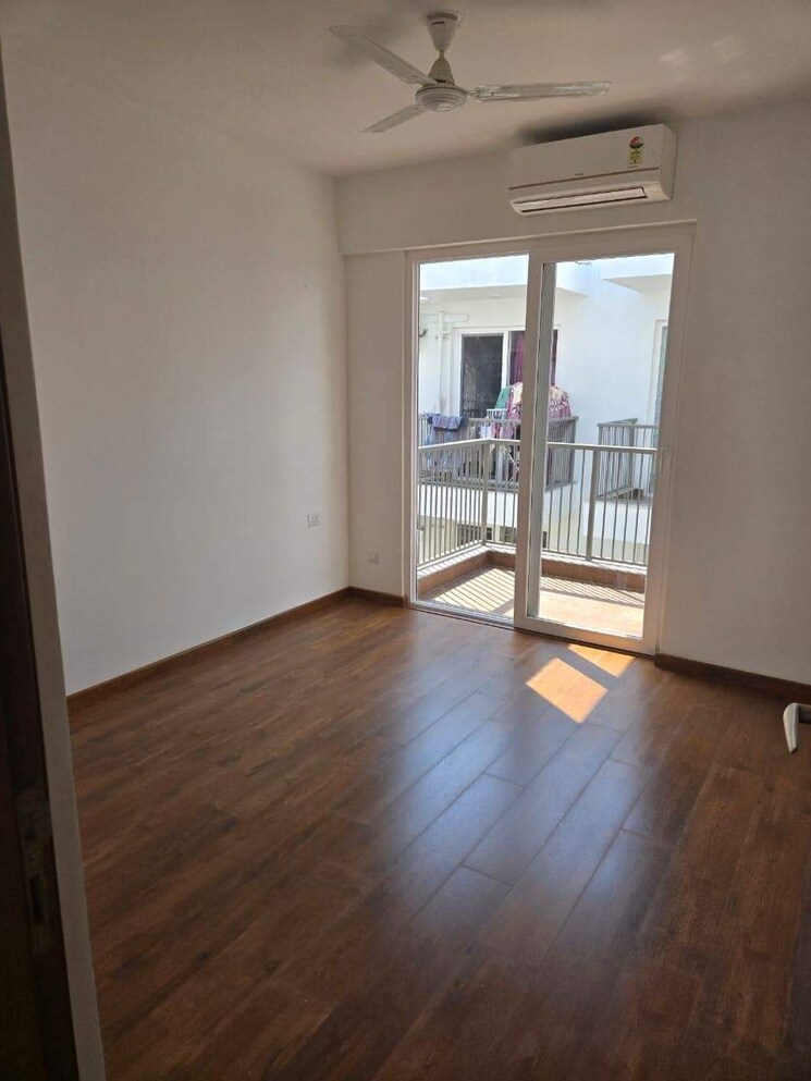 Room, dlf-garden-city-independent-floors 3 Bedroom 1672 Sq.Ft. Builder Floor In Sector 92 Gurgaon 8014164