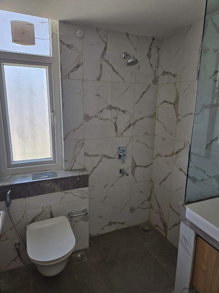 Bathroom, dlf-garden-city-independent-floors 3 Bedroom 1672 Sq.Ft. Builder Floor In Sector 92 Gurgaon 8014164