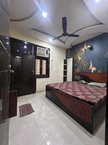 Bedroom in 2 BHK Builder Floor at Dwarka Mor – for Rent