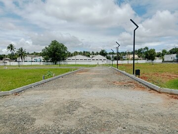  Plot For Sale in Othakalmandapam