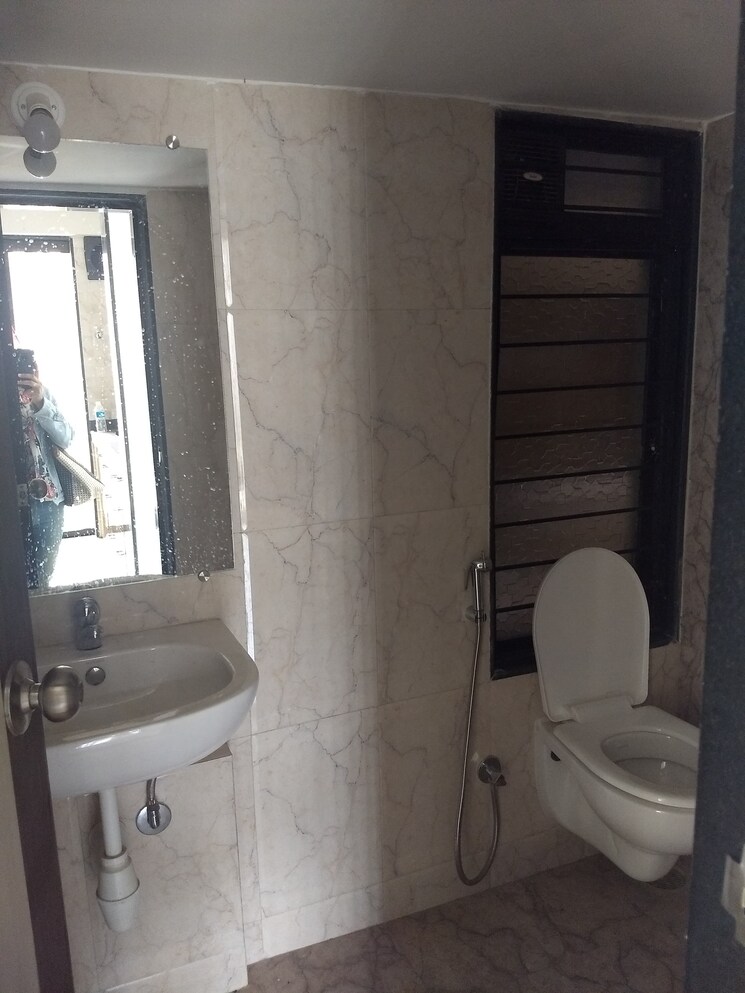 Bathroom, arkade-art 1 Bedroom 367 Sq.Ft. Apartment In Mira Road Thane 8014205