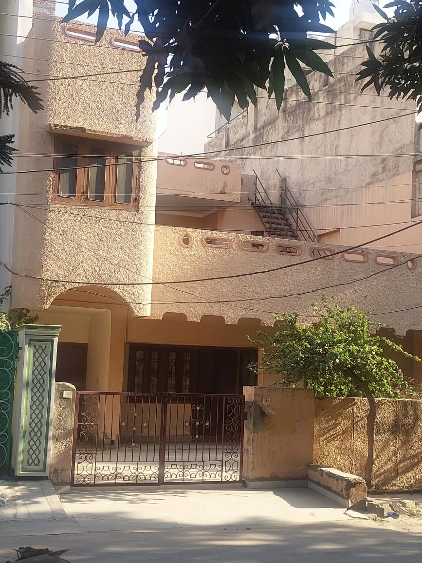 3.5 BHK + Extra Room Independent House For Sale in Independent House