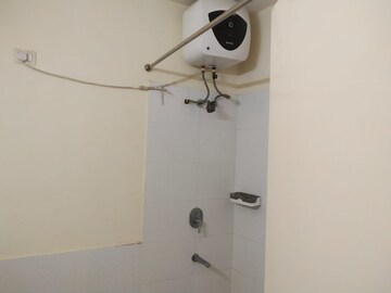 Bathroom in 2 BHK Apartment at Moti Nagar – for Rent