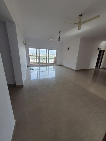 Room in 3 BHK Apartment at Salarpuria Gold Summit, Hennur – for Sale