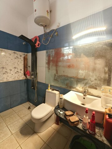 Bathroom in 3 BHK Villa at Yelahanka New Town – for Sale