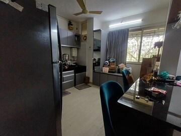 Master Bedroom in 1 BHK Apartment at Rashmi Complex Teen Hath Naka, Thane West – for Rent