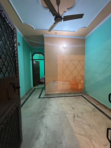 1 BHK Builder Floor For Rent in Anand Vihar