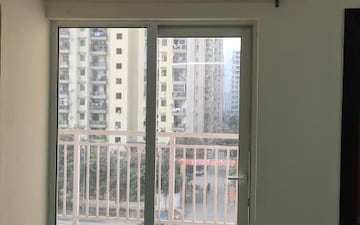 2 BHK Apartment For Rent in JKG Palm Resort, Raj Nagar Extension