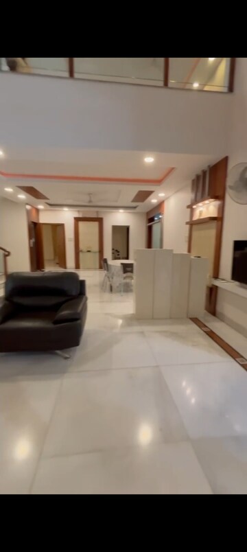Living Room in 5 BHK Independent House at Choice Jubilee 211, Jubilee Hills – for Sale