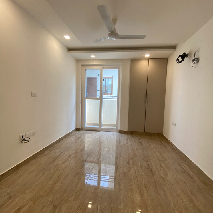 Bedroom, puri-kohinoor 3 Bedroom 150 Sq.Yd. Builder Floor In Tikawali Faridabad 8014321