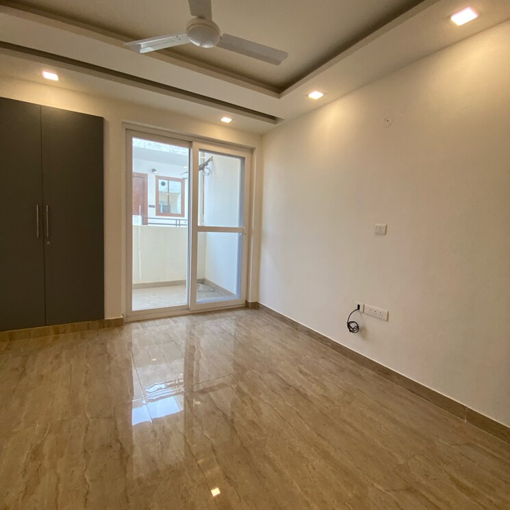 Bedroom, puri-kohinoor 3 Bedroom 150 Sq.Yd. Builder Floor In Tikawali Faridabad 8014321
