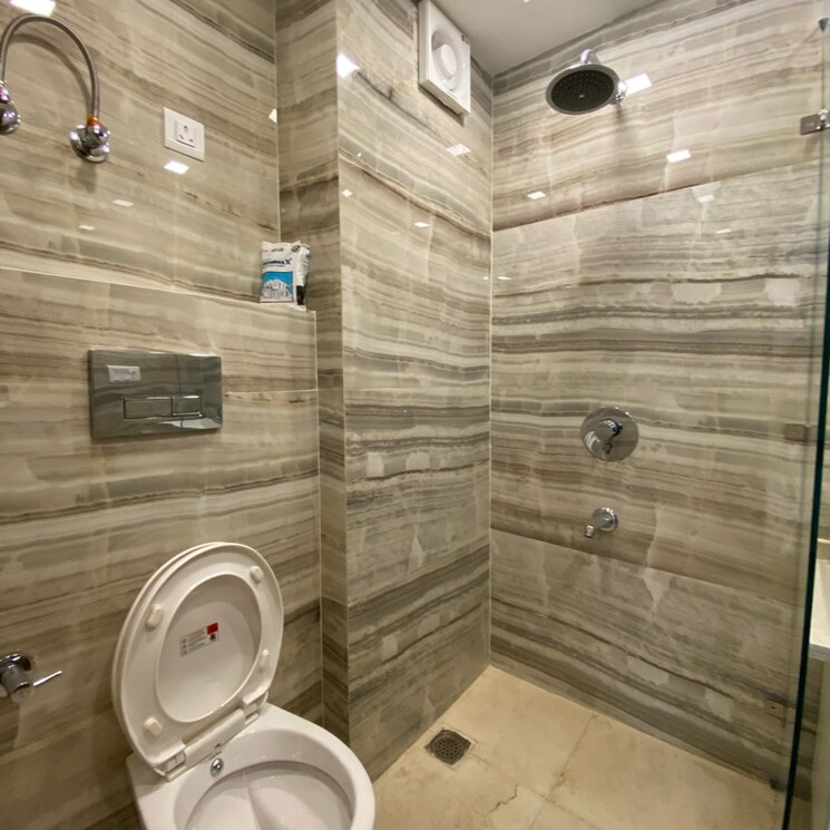 Bathroom, puri-kohinoor 3 Bedroom 150 Sq.Yd. Builder Floor In Tikawali Faridabad 8014332