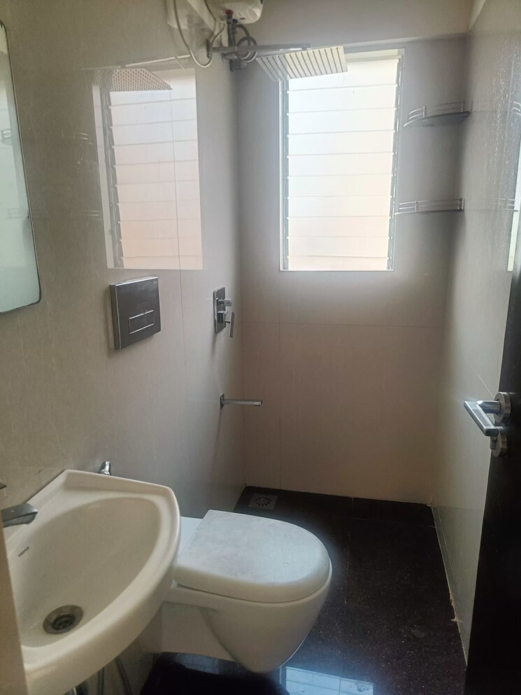 Bathroom, ruparel-elara 1 Bedroom 432 Sq.Ft. Apartment In Kandivali West Mumbai 8014336