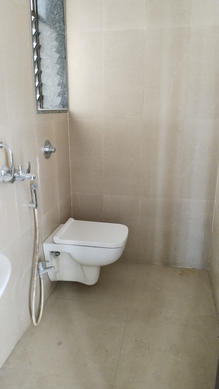 Bathroom, runwal-my-city-phase-ii-cluster-05 1 Bedroom 430 Sq.Ft. Apartment In Dombivli East Thane 8014879