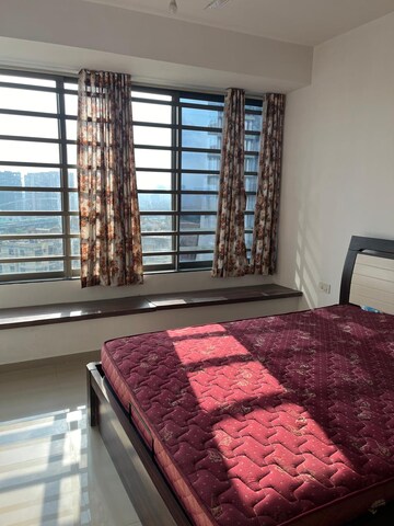 Bedroom in 2.5 BHK Apartment at Oberoi Realty Splendor, Jogeshwari East – for Rent