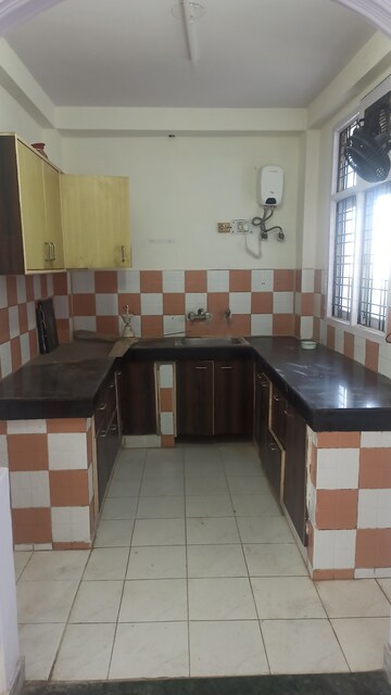 Kitchen in 3.5 BHK Apartment at Sector 21c – for Rent