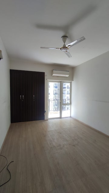 Room in 3 BHK Apartment at Moti Nagar – for Rent