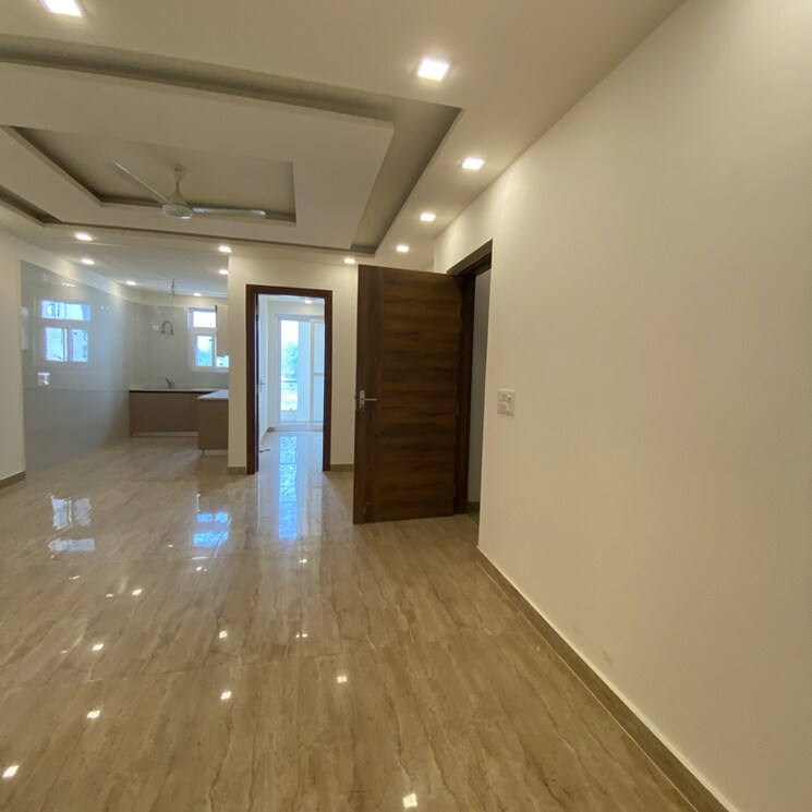 Living Room, puri-kohinoor 3 Bedroom 150 Sq.Yd. Builder Floor In Tikawali Faridabad 8014414