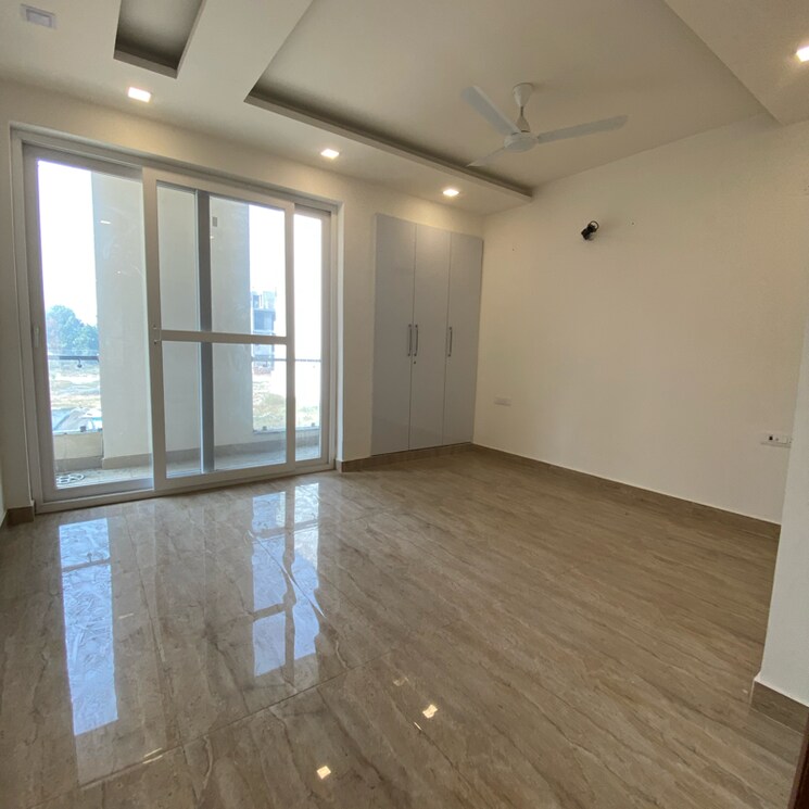 Master Bedroom, puri-kohinoor 3 Bedroom 150 Sq.Yd. Builder Floor In Tikawali Faridabad 8014414