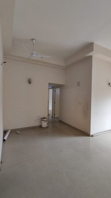 Room in 3 BHK Apartment at Moti Nagar – for Rent