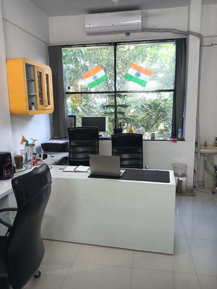 Team Area, kakkad-madhuban Commercial Office Space 220 Sq.Ft. In Balewadi Pune 8014410