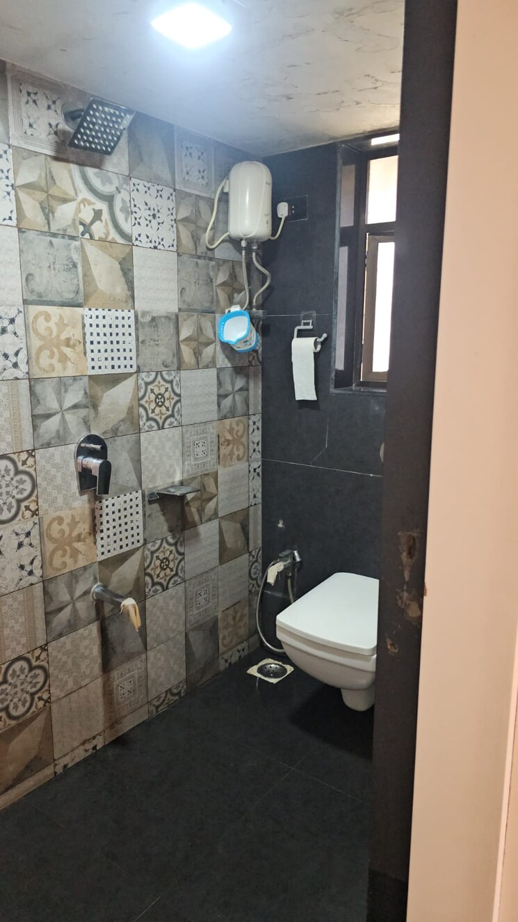 Bathroom, badshah-residency 2 Bedroom 715 Sq.Ft. Apartment In Kandivali West Mumbai 8014424