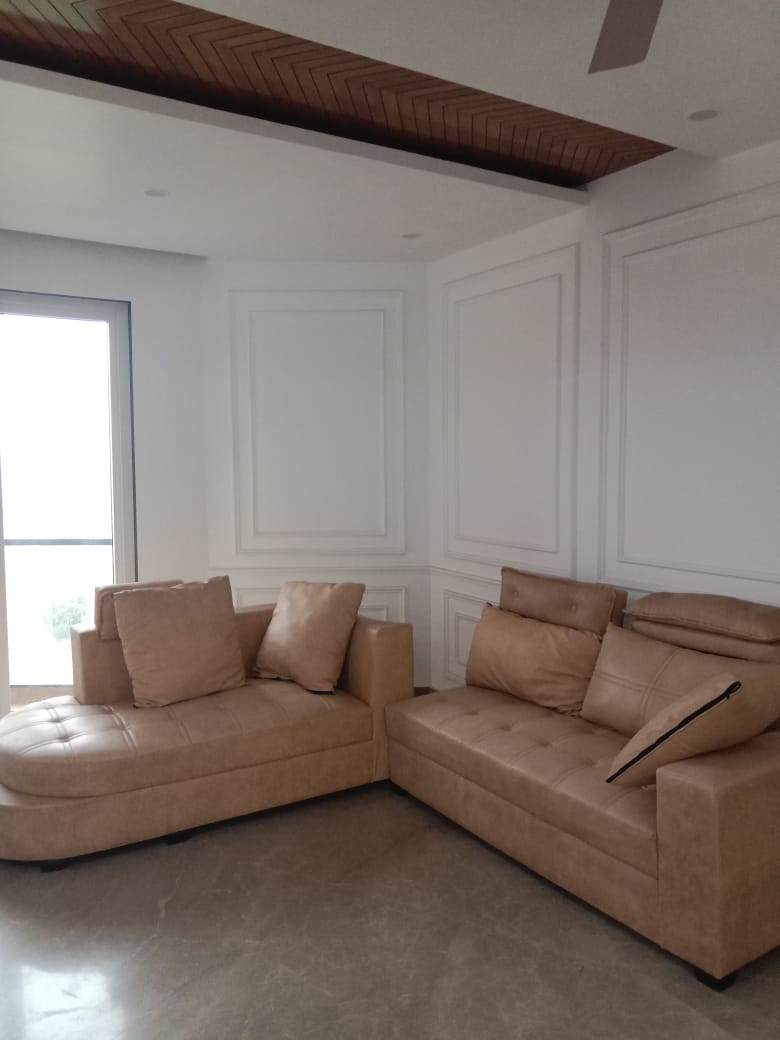 4 BHK + Pooja Room 2400 Sq.Ft. Builder Floor in BPTP Amstoria Plot