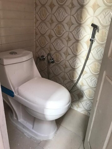 Bathroom in 2 BHK Builder Floor at Sector 46 – for Rent