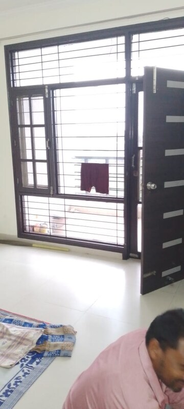 3 BHK Apartment For Rent in Omega Green Park, Faizabad Road