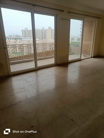 Room in 3 BHK Apartment at AIPL The Peaceful Homes, Sector 70a – for Sale