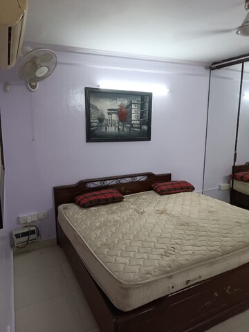 Bedroom in 1 BHK Builder Floor at Green Park – for Rent