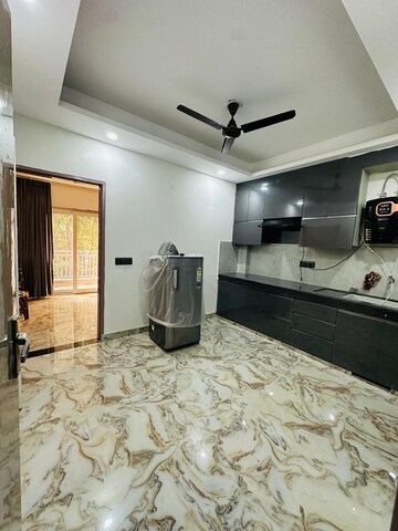 Parking in 1 BHK Builder Floor at Sector 40 – for Rent