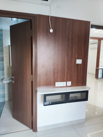 Master Bedroom in 3 BHK Apartment at Kondapur – for Rent