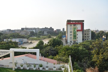 Room in  Pg at Sector 32 – for Rent