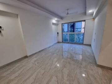 Room in 2 BHK Apartment at Andheri West – for Rent