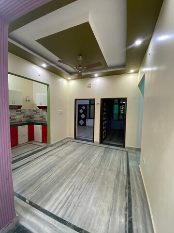Room in 2.5 BHK Villa at Gomti Nagar – for Rent