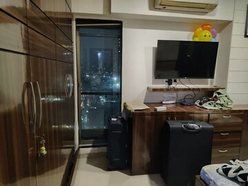 Master Bedroom in 3 BHK Apartment at Andheri West – for Rent