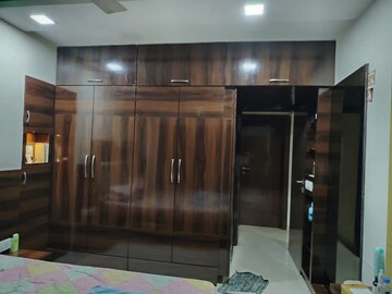 Bedroom in 3 BHK Apartment at Andheri West – for Rent