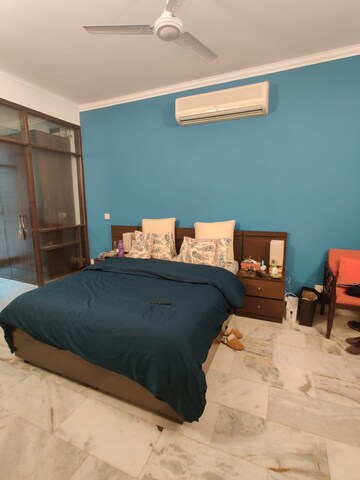 Master Bedroom in 5 BHK Builder Floor at South Extension ii – for Sale