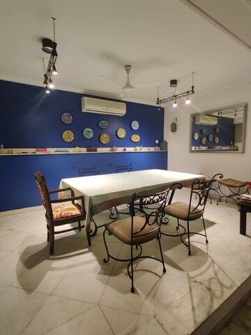 Master Bedroom in 5 BHK Builder Floor at South Extension ii – for Sale