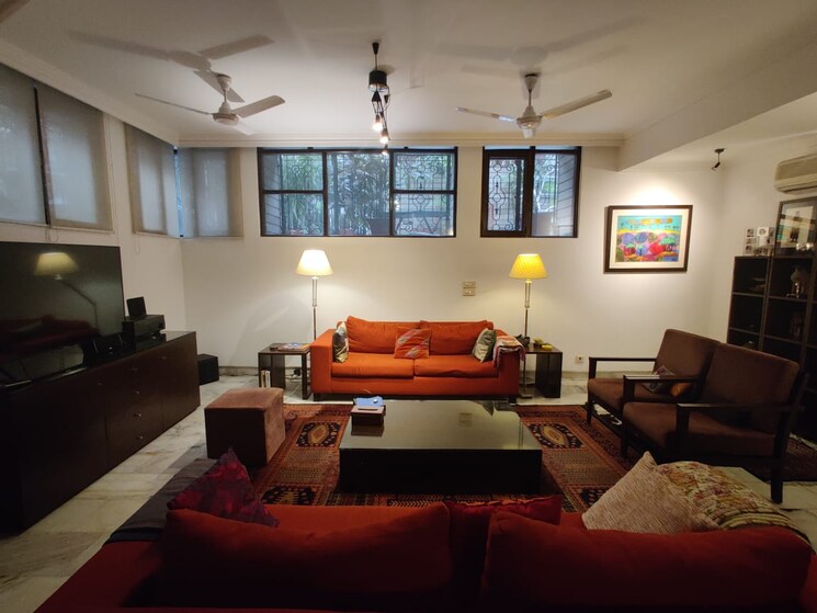 Master Bedroom, south extension ii 5 Bedroom 500 Sq.Yd. Builder Floor In South Extension ii Delhi 8015727