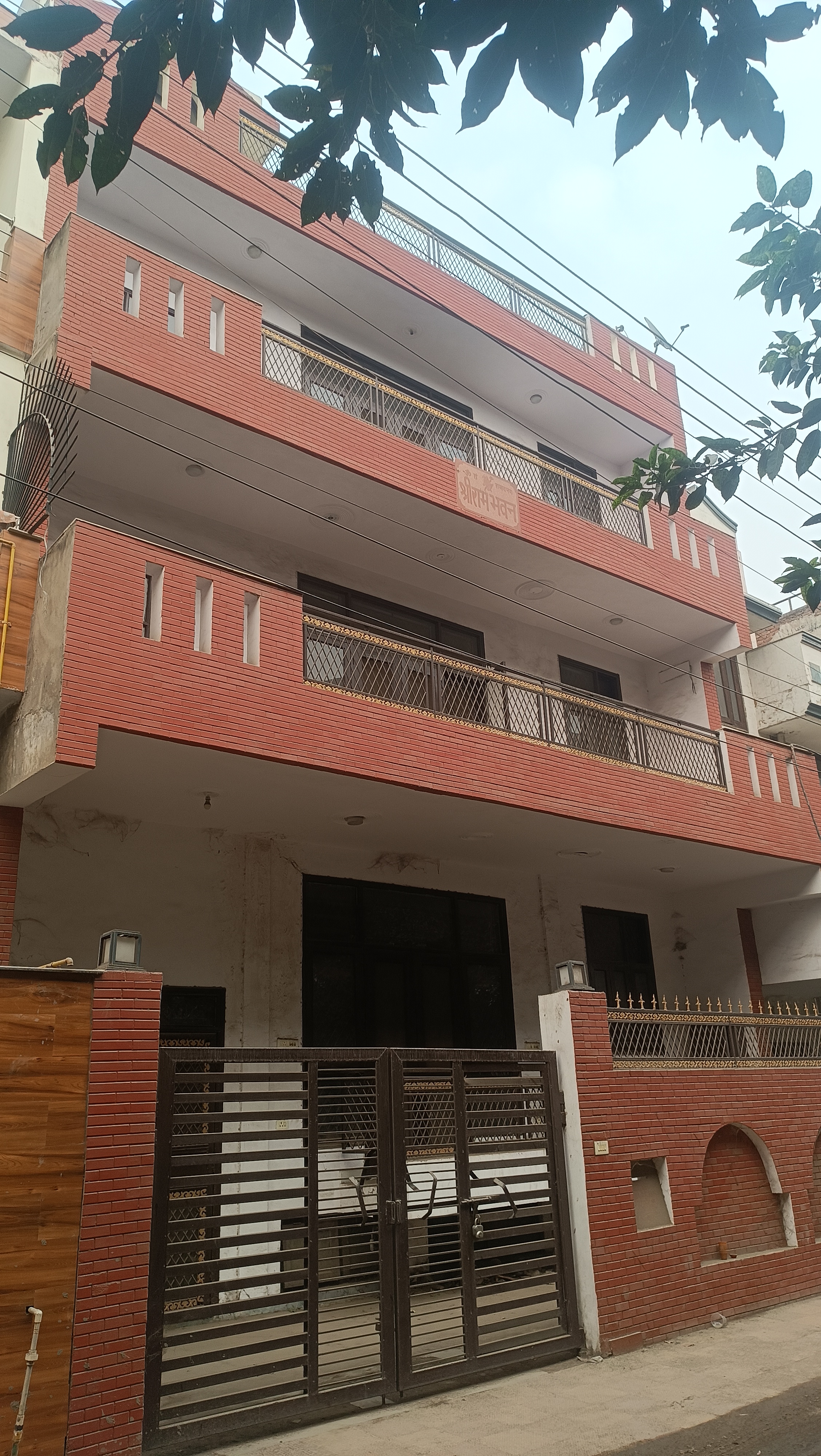 6+ BHK + Pooja Room,Study Room Independent House For Sale in RWA Apartments Sector 41