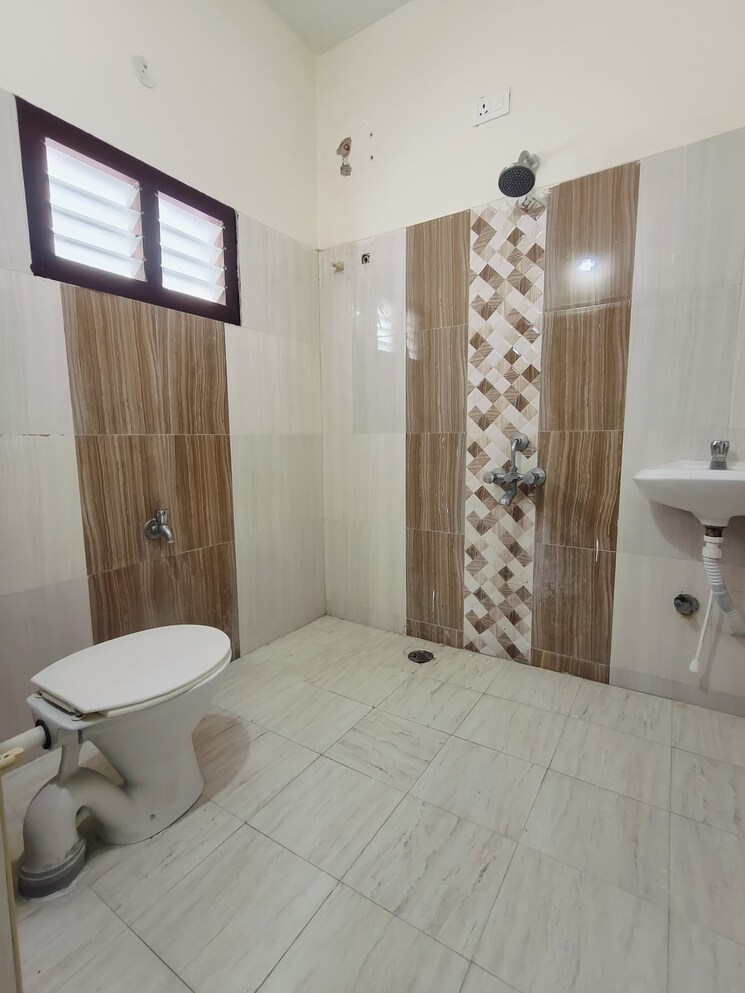 Bathroom, syamala nagar 2 Bedroom 1260 Sq.Ft. Apartment In Syamala Nagar Guntur 8015766