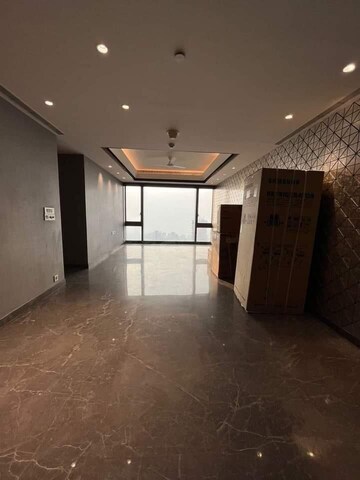 Room in 4 BHK Apartment at Lodha The World Towers World One Tier 2, Worli – for Rent