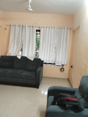 Master Bedroom in 2 BHK Apartment at Raj Heritage, Borivali West – for Rent